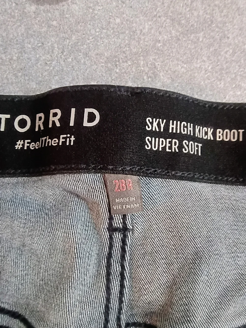 Torrid Sky High Kick Boot Jeans 28R Dark Wash Super Soft High Rise Plus Size_5